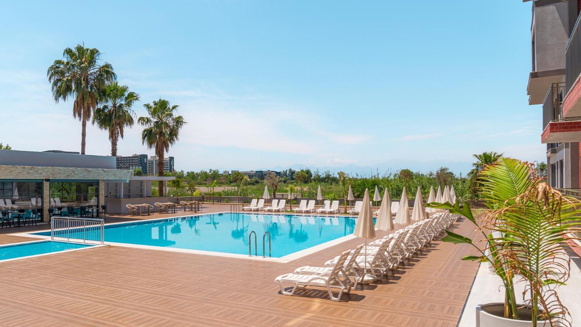 Laristone Suite Spa Hotel Aksu  Exterior photo