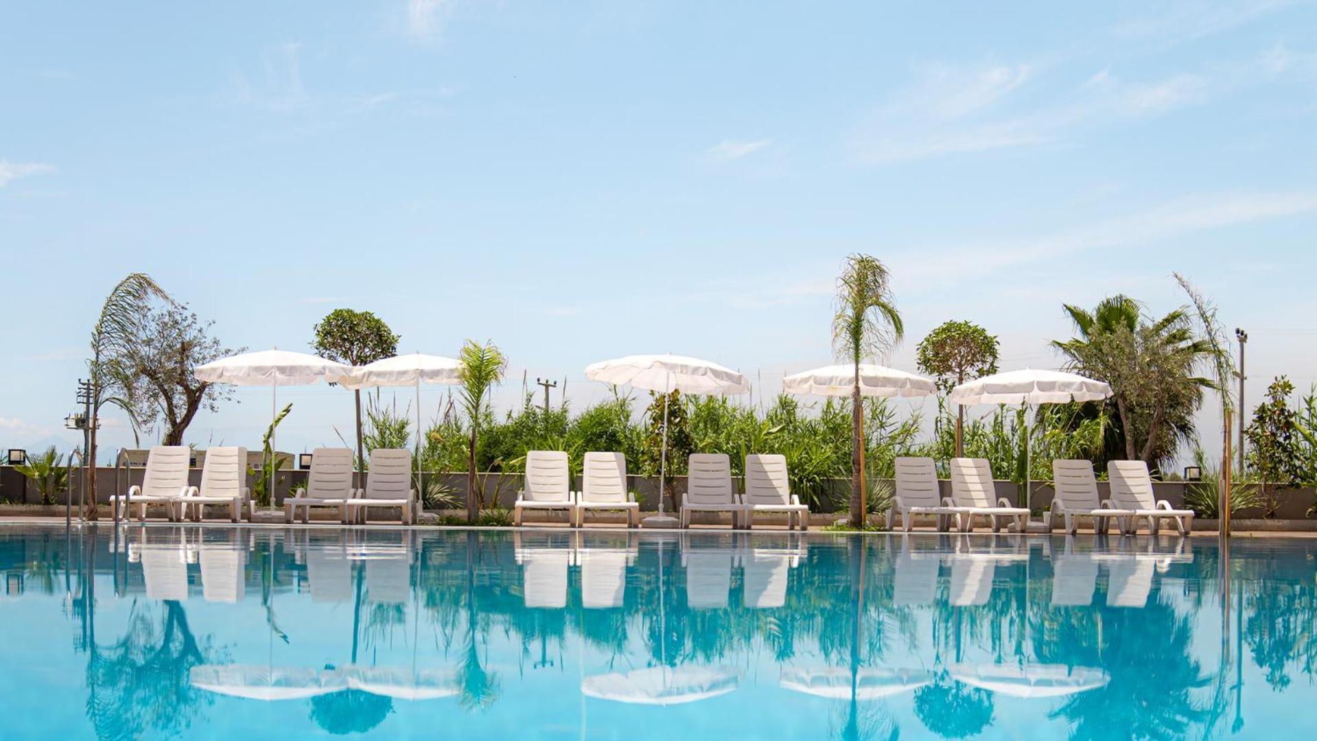 Laristone Suite Spa Hotel Aksu  Exterior photo