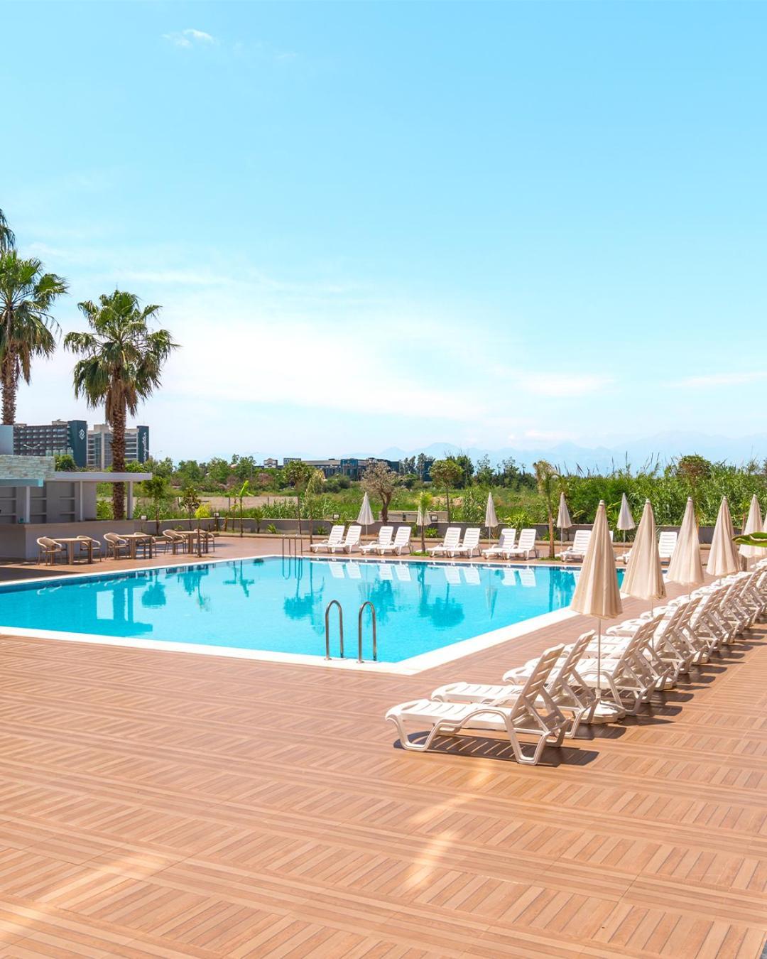 Laristone Suite Spa Hotel Aksu  Exterior photo