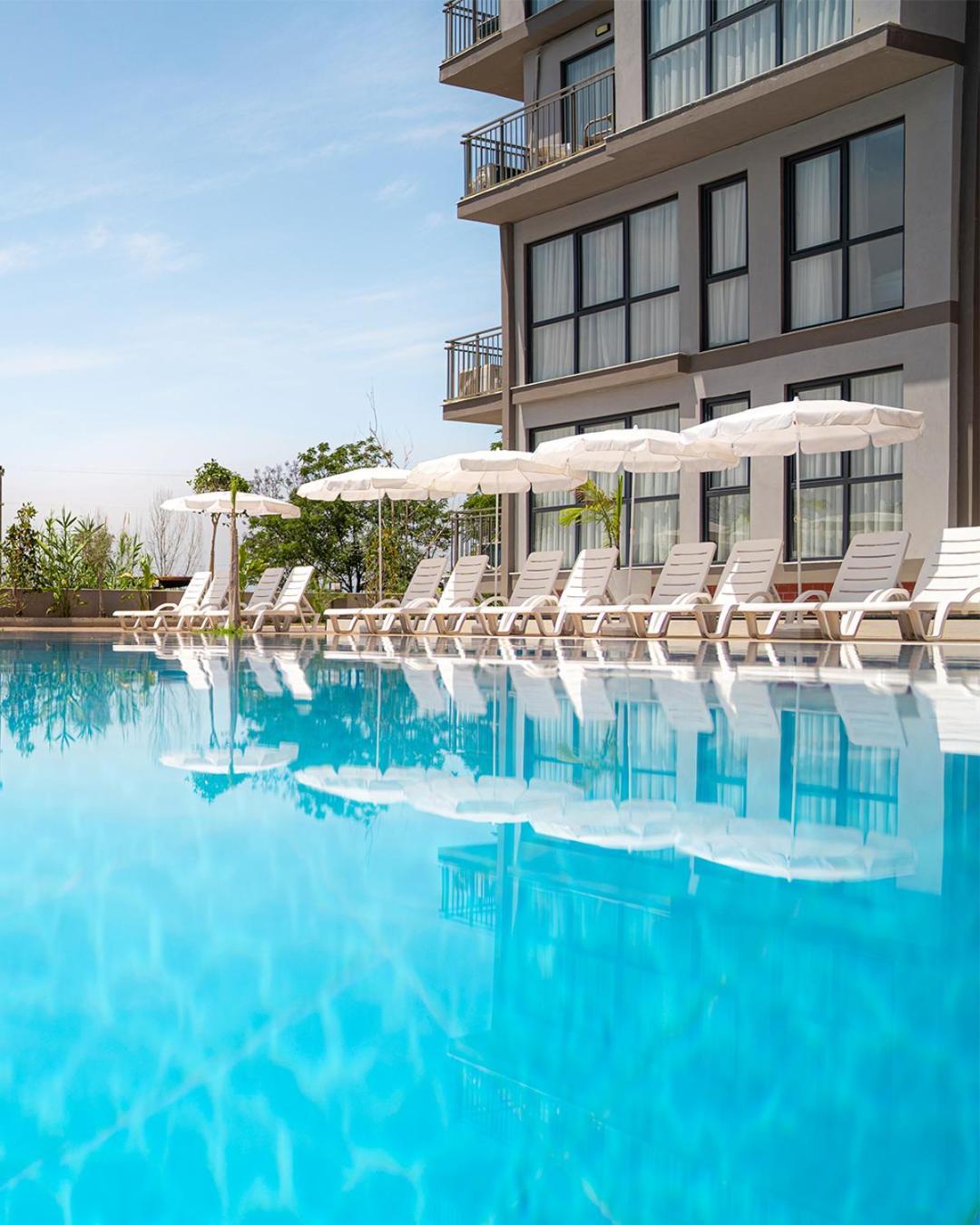 Laristone Suite Spa Hotel Aksu  Exterior photo